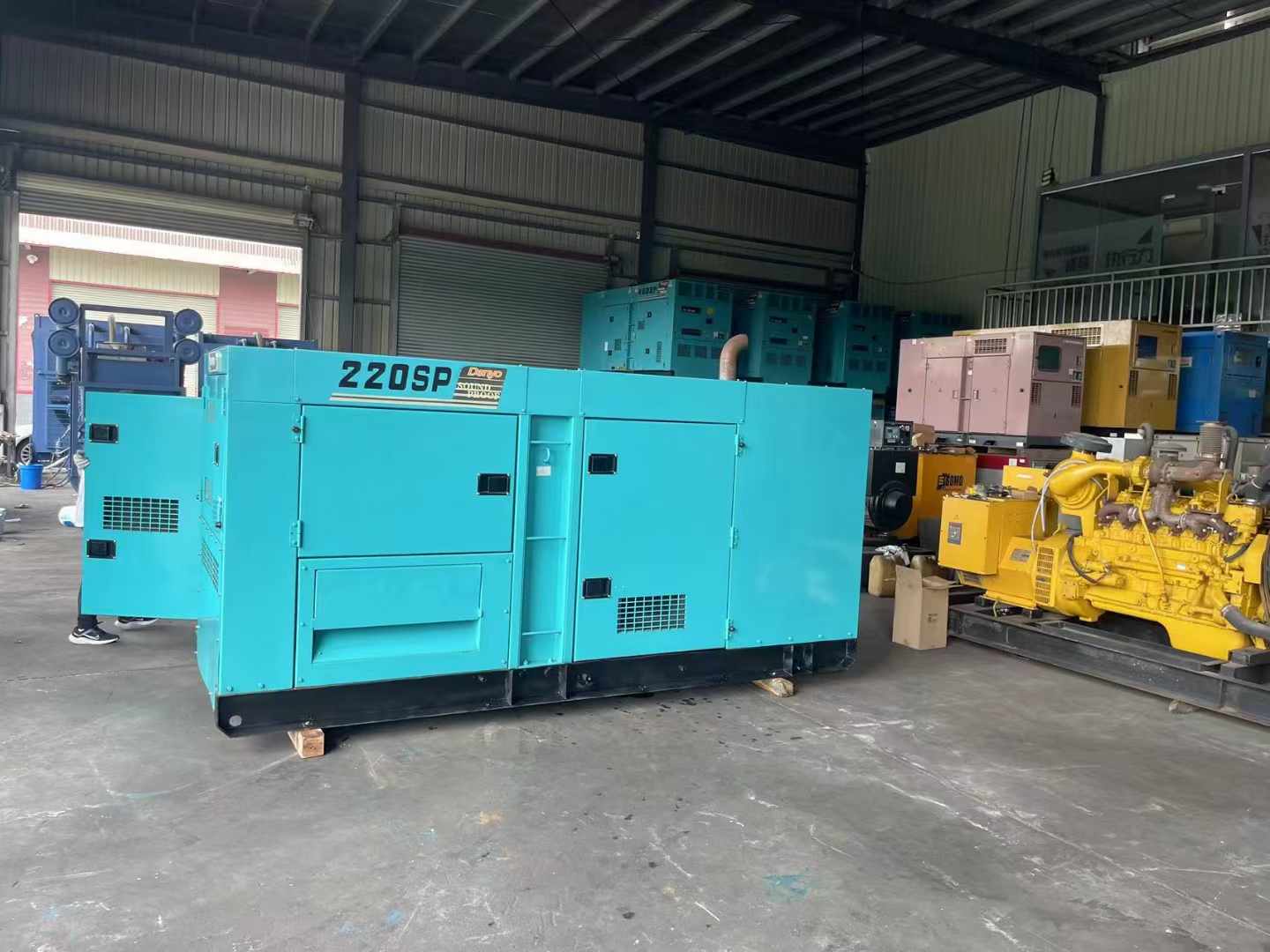 琼结800kW 柴油发电机的输出电流波动范围是多少?