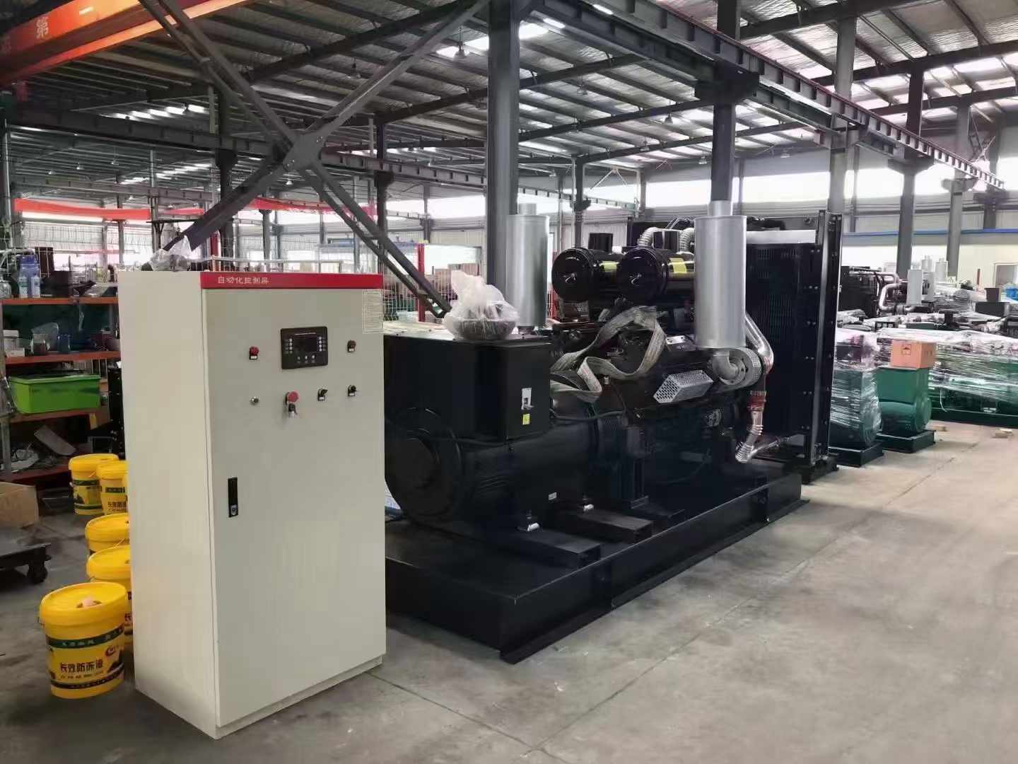 琼结柴油发电机运行时的噪音和振动水平如何？