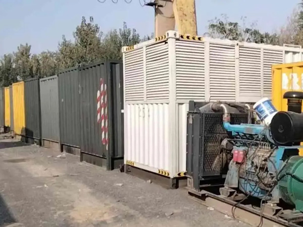 琼结200KW柴油发电机机组每小时油耗是多少？